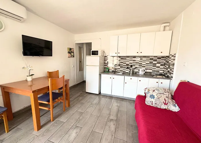 Apartsalou Bilbao 公寓 萨洛