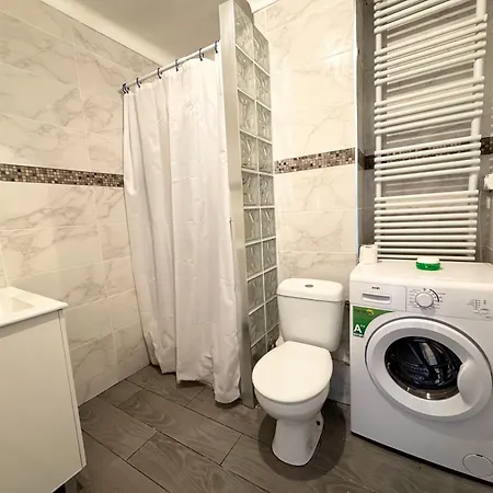 Apartment Apartsalou Bilbao *