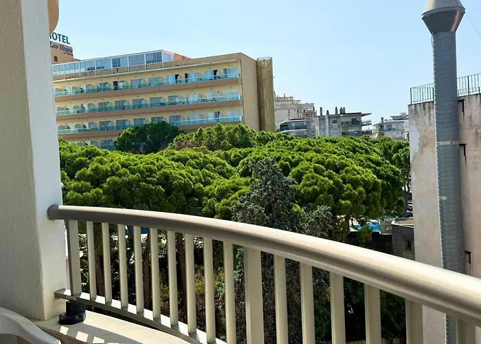 Apartsalou Bilbao サロウ